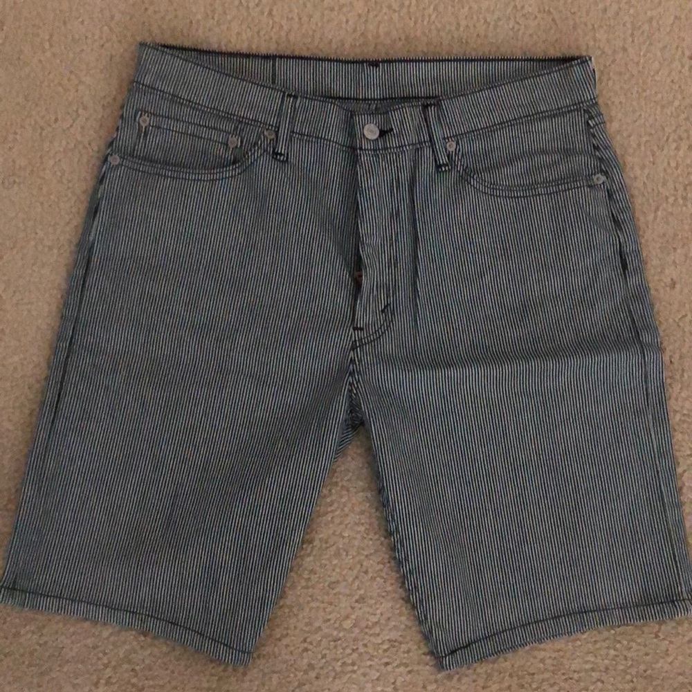 Levi shorts size 34. New without tag. Never worn.